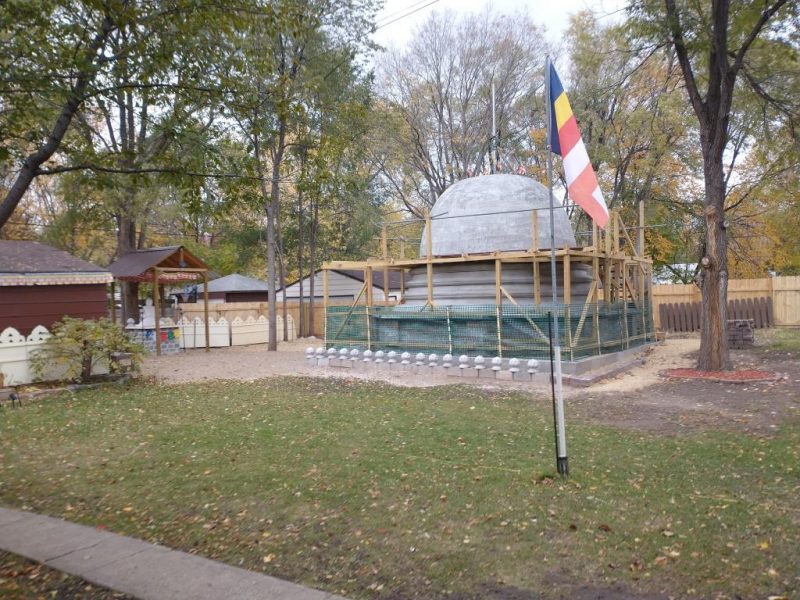 Buddhist temple building a stupa